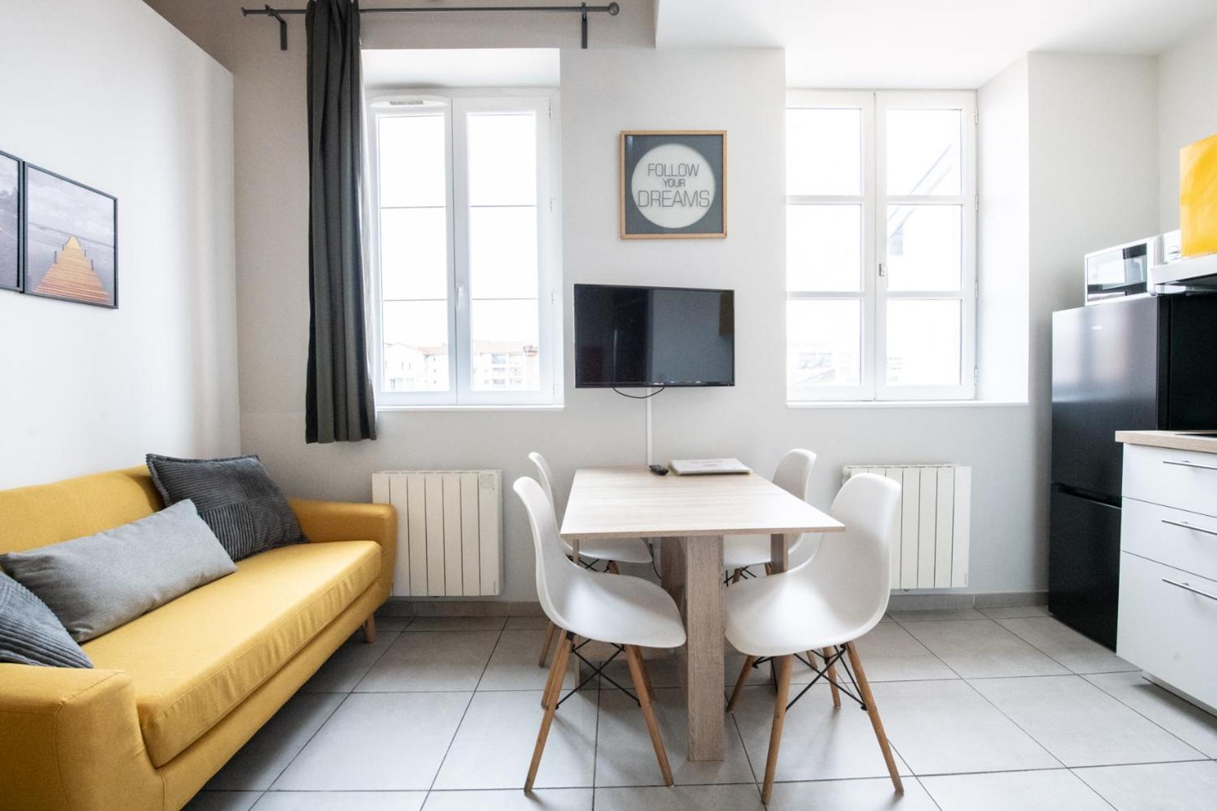 Duplex Scandinave A Cosy Et Calme - Lyon Part-Dieu エクステリア 写真